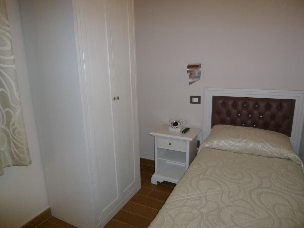 Relais Villa Giulia Bastia Umbra Exterior photo